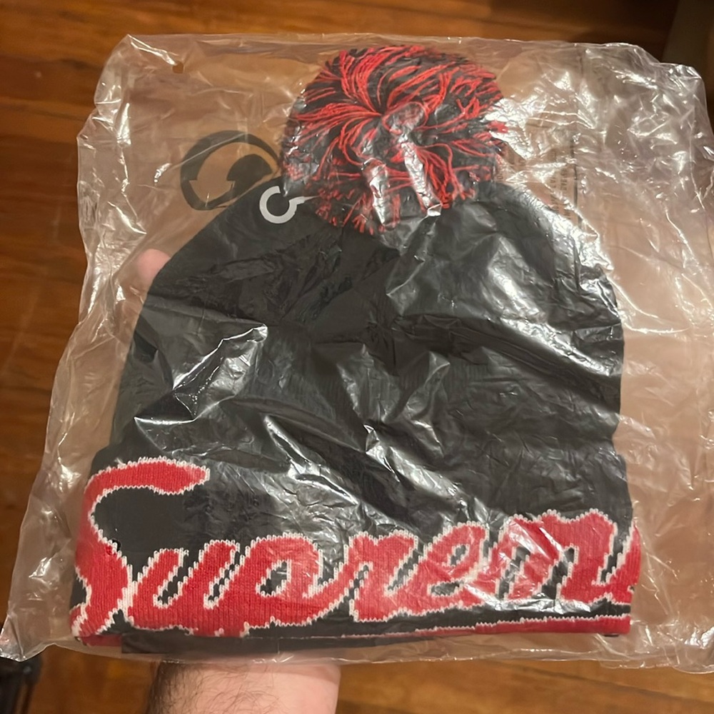 Supreme new era script cuff beanie